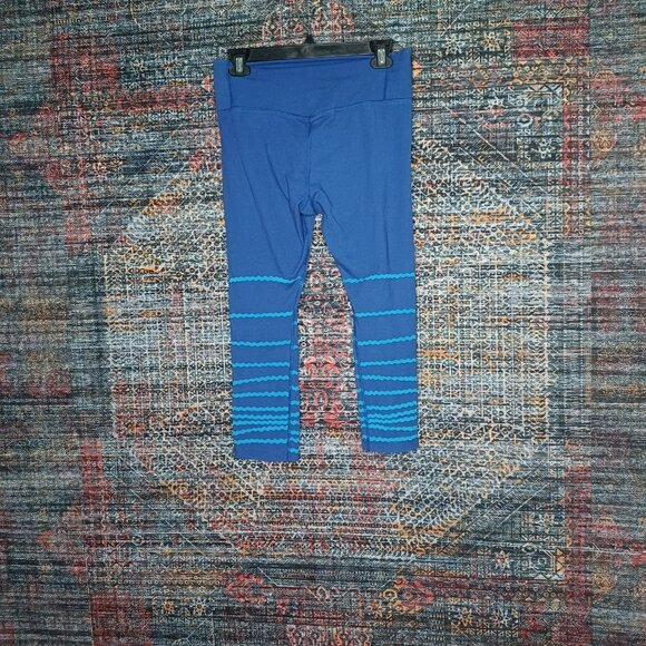 Nike womens 2tone blue striped Legend Burnout capri leggings M 725095 EUC - Picture 2 of 9